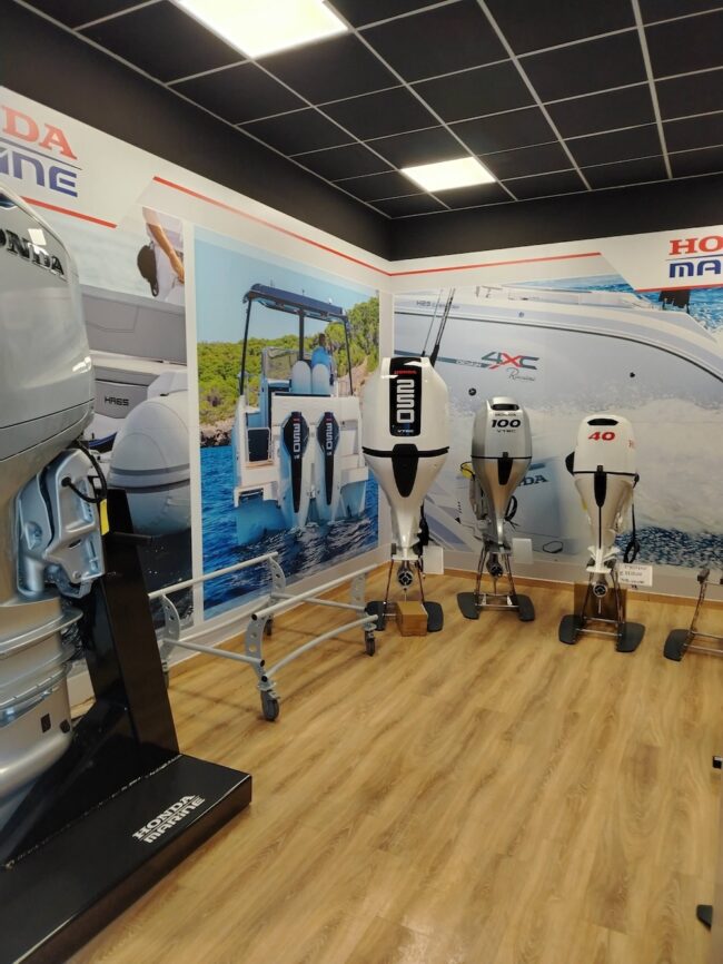 esposizione di motori honda marine